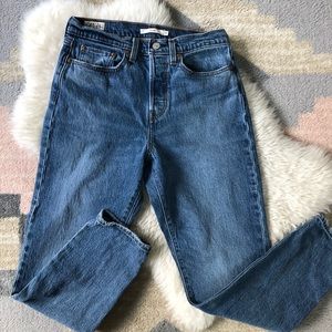 Levis Wedgie Icon Jeans